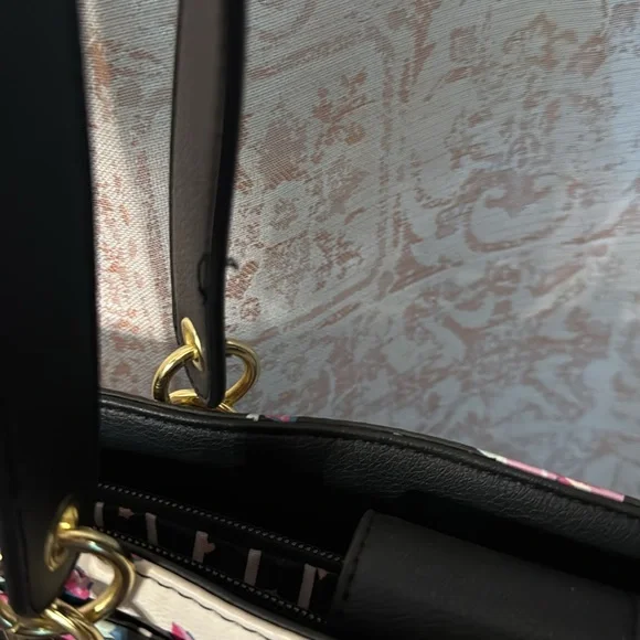 Sassy black & floral Betsey Johnson shoulder bag by Luv Betsey. Gently used. - Picture 9 of 11